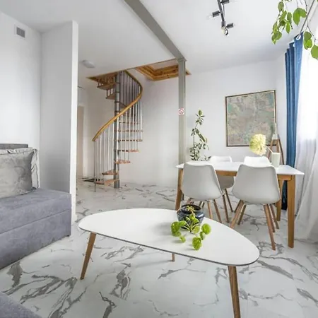 Ewa Διαμέρισμα