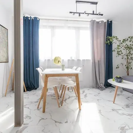 Ewa Lägenhet Poznań